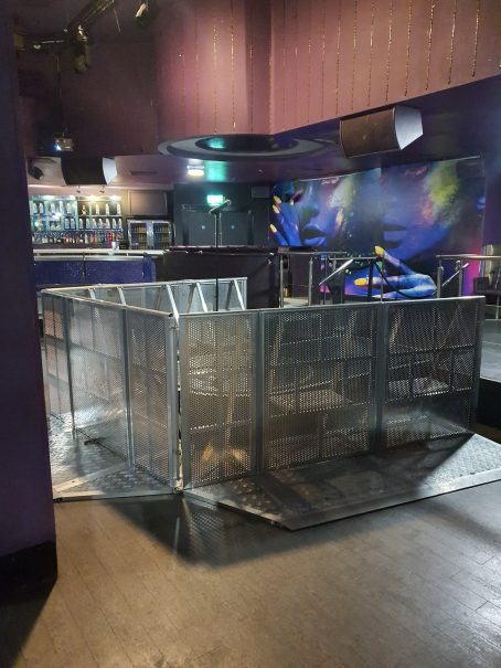 Crowd barrier package 1